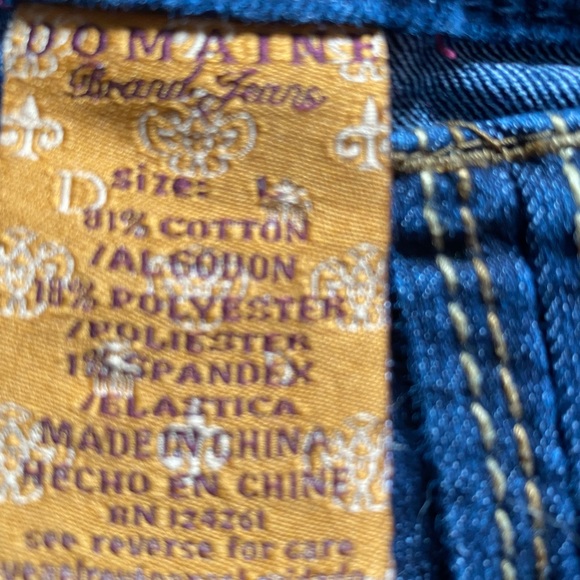 Adorable little capris size large Domain is brand name - Picture 2 of 4